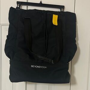 NWT Beyond Yoga Black Duffel/backpack Bag